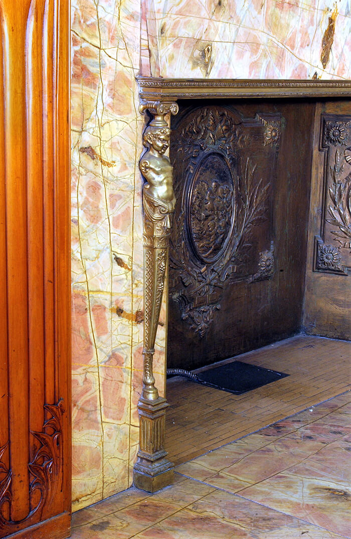 Ginter House, Drawing Room fireplace, detail